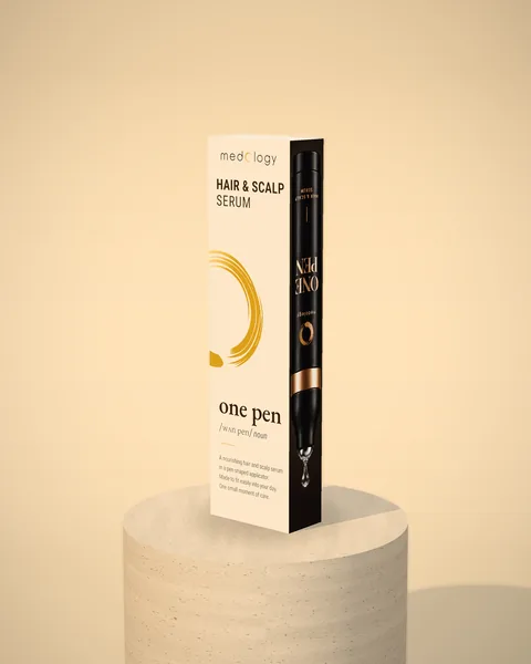 กล่อง ONE PEN บนแท่นหิน